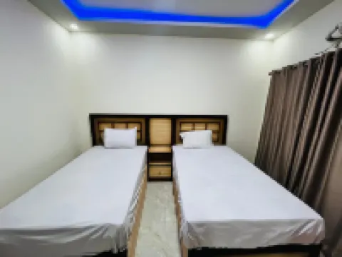 Royal Palace 30 Home