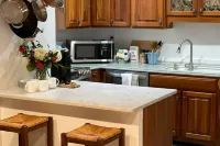 Washington Family Property, Lower Carriage House in Old Town on 107 S Lee Street