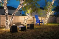Movie Theatre! Pool Table!Lackland! Vanity room !! Near Seaworld ! Hotels near 7-Eleven