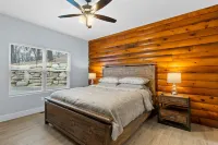 In Door Pool-6Br 5BA Lodges by Silver Dollar City & Table Rock Lake Sleeps 16