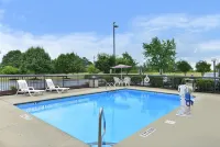 Hampton Inn Raleigh/Clayton-I-40 - Pools