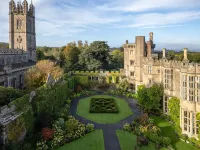 Thornbury Castle - A Relais & Chateaux Hotel Các khách sạn gần Alveston Methodist Church