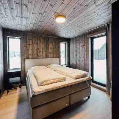 Modern Mountain Cabin - Sauna - 5 Bedrooms - Sleeps for 10 Rooms