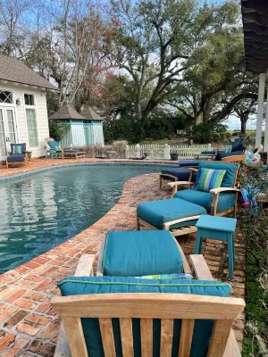 Cozy bungalow charm!