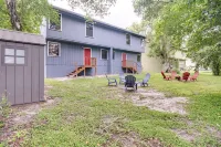 2-Story 3/2.5 Townhome in the heart of Downtown Deland Walmart Supercenter附近的飯店