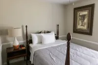 Cozy Home 1/2 mile from Chief Ladiga