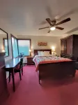 Olympic Nat. Park, Victoria ferry, 6 Adults, Dogs OK see below Hotel dekat Arthur D. Feiro Marine Life Center