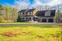 Spacious Home Close to Beaches! 3BR, Dog & Family Friendly, 30 Mins to Portland