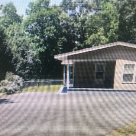 Centrally located between Bryson City, Sylva and Cherokee.5 mins to the Casino.