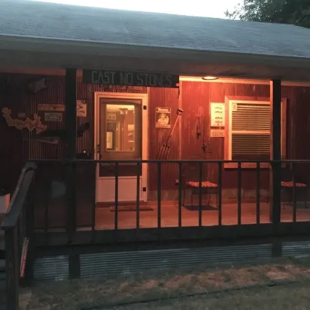 Riverside Cabin B White River is 110 ft Away with Riverview from Deck King Bed