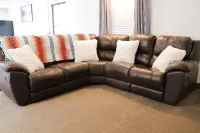 Entire Home- 2 King Beds, Close to Zion, Pet Friendly