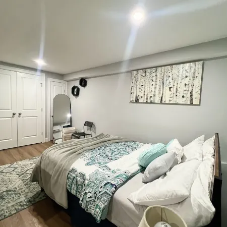 Cozy 2-Floor Apartment with Garage Access