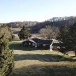 Country home with no pet fees!!