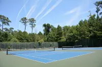 Bay Creek Meets Historic Cape Charles! pool access!