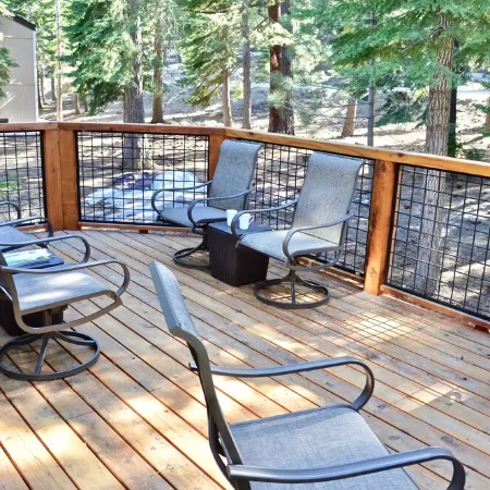North Star Cabin! 5 Beds - 5 Baths - 5 Stars!