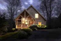 SMOKEY MTN RESTORATION•FAMILY MEMORIES FOR A LIFETIME•MINS TO DT PIGEON FORGE Hotels near Atlas Travel Network