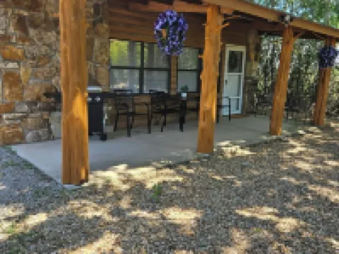 West Side Angler's Studio/Cabin close to Bull Shoals Lake Hotels in Ozark County