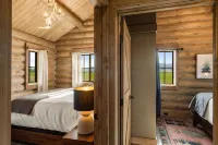 Beautiful Log Cabin Near Fishing Access To Yellowstone