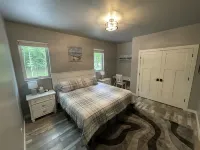 4 Master Suite Home That Sleeps 12 in the Heart of Door County ~ Hot Tub