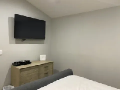 Fabulous guest house just minutes away from anything you would need!