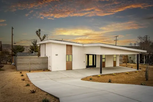 Modern Joshua Tree Village Home