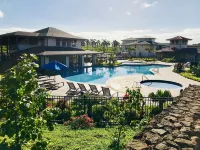 Luxury condo with central A/C and golf and ocean views - مسبح
