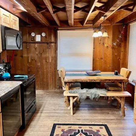 Mountain View Cabin - Best Night's Sleep at Greek Peak!
