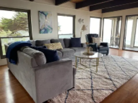 Oceanfront Oasis, Sunsets & Crashing Waves Hotels in Moss Beach