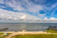 NC Crystal Coast Relaxation & Fun at the Ocean, Sound, & Pool  Nautical Club 509 Отели в г. Индиан Бич