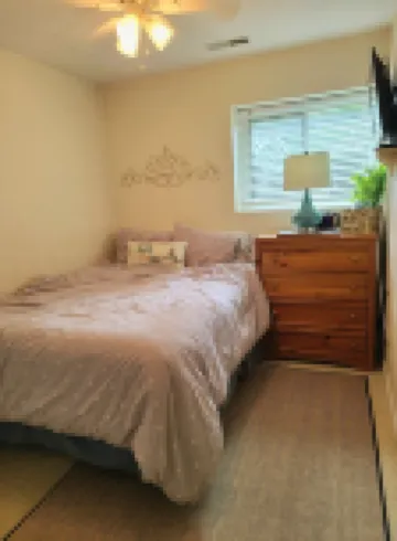 Waterfront Wonder - Steps to the Lake  - Ground Floor!