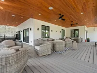 Luxury Lake Geneva House, Heated Pool, 2 Hot Tubs, Sauna, Fire Pit, Photo Zone Hotels in Como