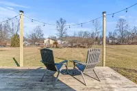 Unique & Cozy Carriage House ~ Queen Beds ~ Patio! Các khách sạn ở Upper Gwynedd Township