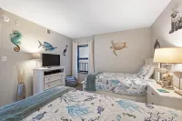 Stunning Beach Front Condo - L@@K - MUST SEE