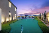 Beautiful Villa + Large Backyard,Putting Green & Game Room,Indoor+Outdoor Games