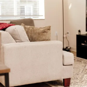 Cozy 1-bedroom Modern Apartment: Central to Raleigh, Durham, Chapel Hill Отели в г. Сидар Форк