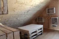 Chalet "le pradou" Free Wifi, Heating Included Hotels in Murol