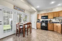 Getaway in Draper-Comfy Beds—Sleeps 10+