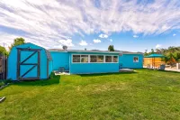 Lake View Home w/Hot Tub, 2 Blocks to Downtown Manson