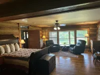 Classic Kentucky Farm:  Bluegrass - Bourbon - PGA -Firepit-Horse Country-WiFi