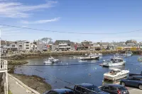 Harborside Oasis ★ Harbor View ★ Heart of Downtown