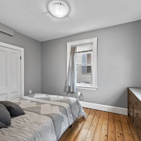 Unit1 Beautiful PRIVATE LARGE 3 bedroom/2 bath townhome. Close to ALL HISTORIC Отели рядом с достопримечательностью «Музей Пибоди в Эссексе»