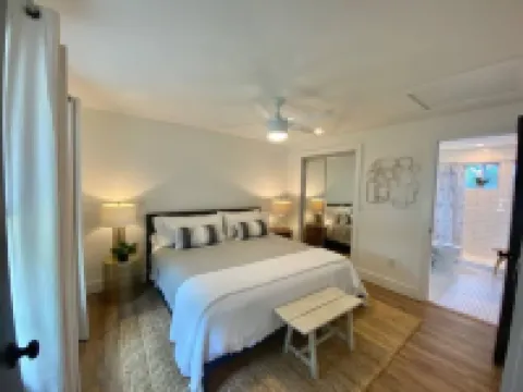 5 Minute Drive to Downtown Greenville!