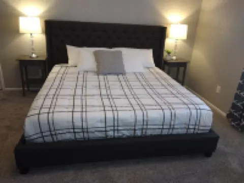 Spacious Home With Mountain Views