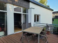Modernes Loft mit Großer Terrasse und Zwei Kostenlosen Parkplätzen
