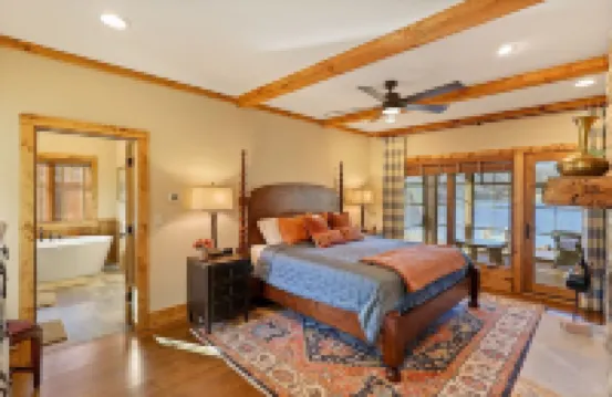 Lakefront Home in 100 Acre Community/Mountain Views, Shopping & Dining All Close