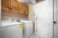Cozy Cove-Cute 3BR in Town