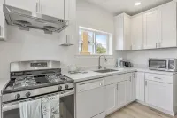 Remodeled elegant house 4br/3ba