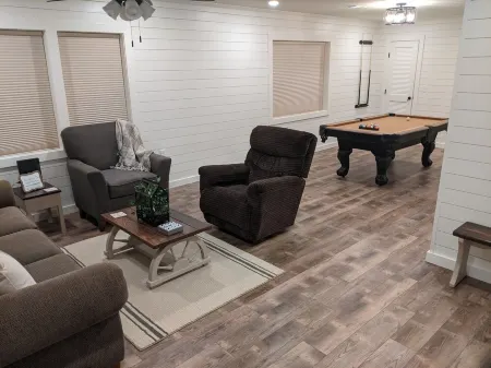 The Corner Cottage with Private Fishing Pond