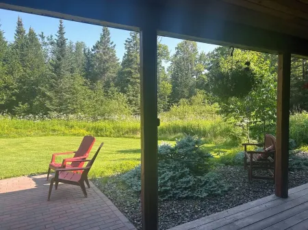 Lodge-Style Northwoods Home Permit: TBES-BBSMJP Отели в г. Амникон
