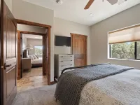 Canyon-View Retreat Minutes from Zion with Hot Tub, Game Room & Chef’s Kitchen Hotels in Kane County
